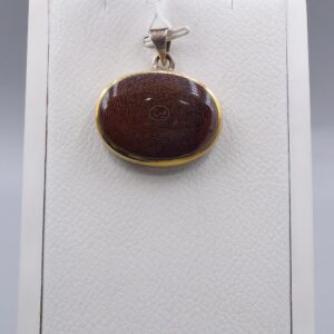 گردن آویز خطی 